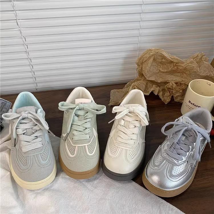 Fashion versatile board shoes women's spring and autumn breathable 2025 new shoes niche casual little white shoes retro German training shoes