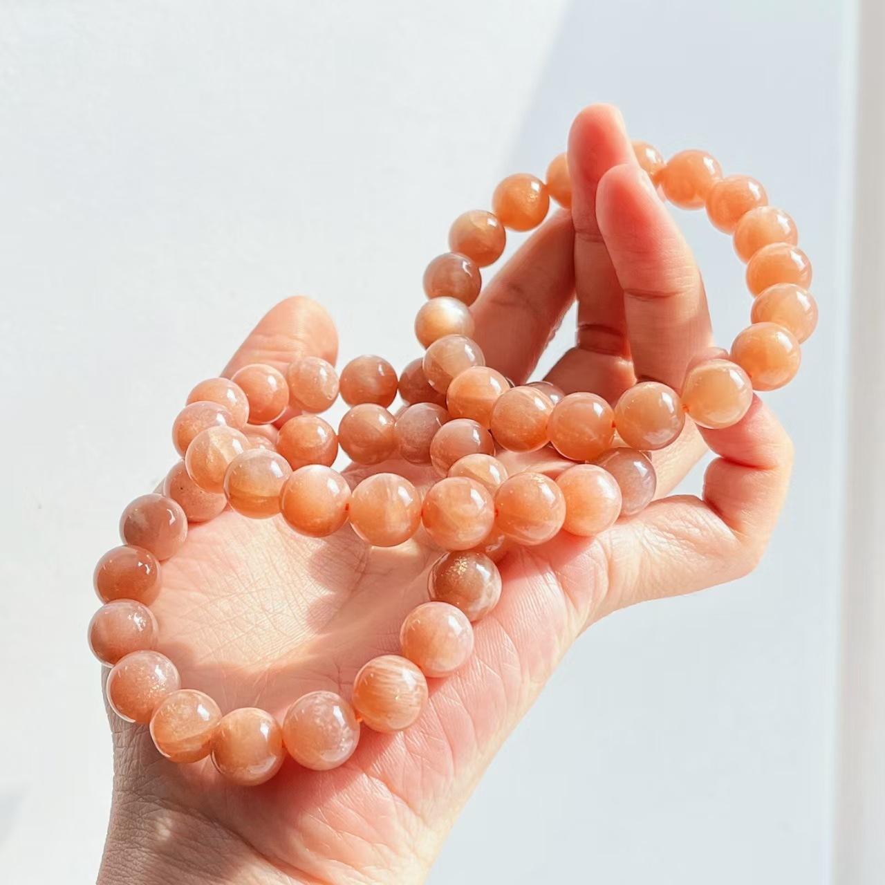 10Mm Natural Orange Moonstone Bracelet Bracelet