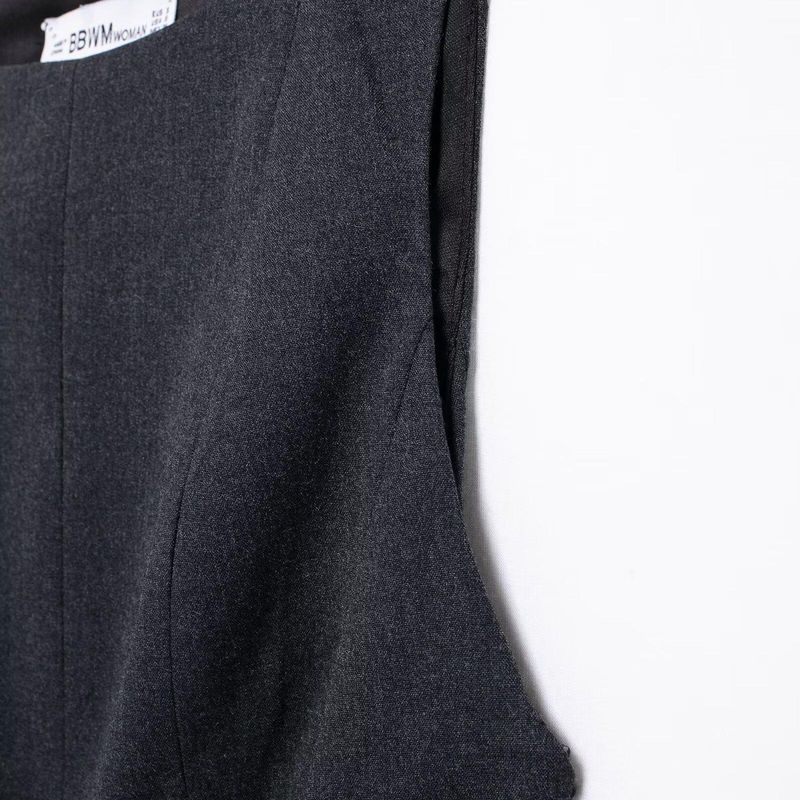 Kaslead New Arrival Women's Clothing Fashion Style Ruffles Hem Round Neck Sleeveless Silm Tops 4661124