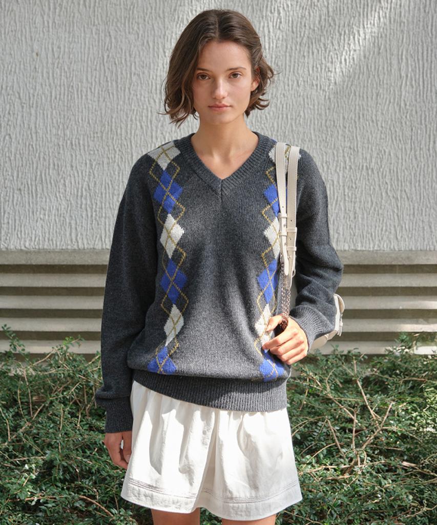 Sseomweeobeoteo Noelle Argyle Knit - Charcoal