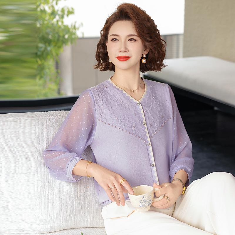 

Chic Summer Slimming Blouse - Seven-Sleeve Top for Stylish Middle-Aged and Elderly Women 3XL (for 60-68kg) фіолетовий