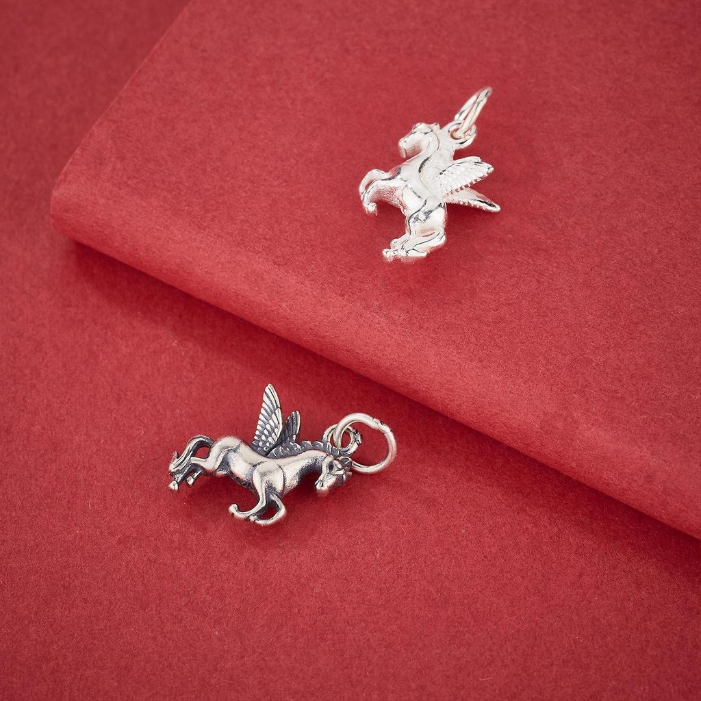 S925 Sterling Silver 3D Galloping Horse Pendant for DIY Jewelry and Charm Accessories