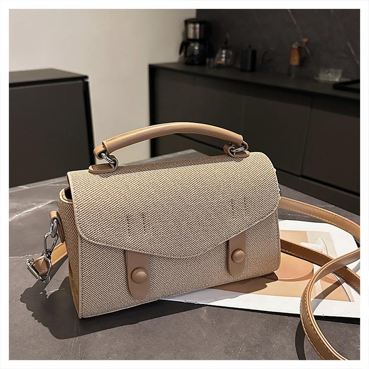 Women's bag Women's shoulder bag Trendy versatile handbag Commuter messenger bag Backpack diagonal span small square bag
