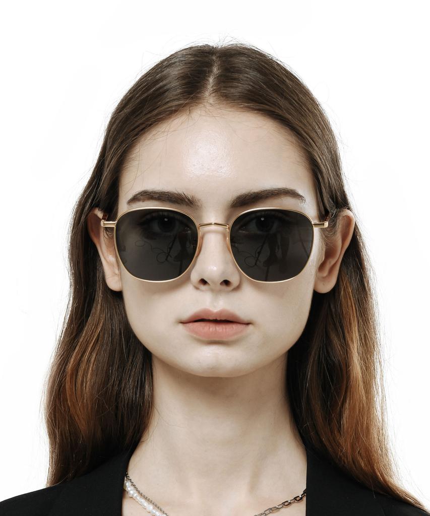 Peisyeon Anita (C2) Anita Gold Matte Metal Frame Sunglasses