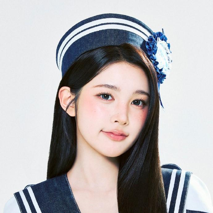HEARTS2HEARTS - [LEMON TANG] 2ème Mini Album STICKER Ana