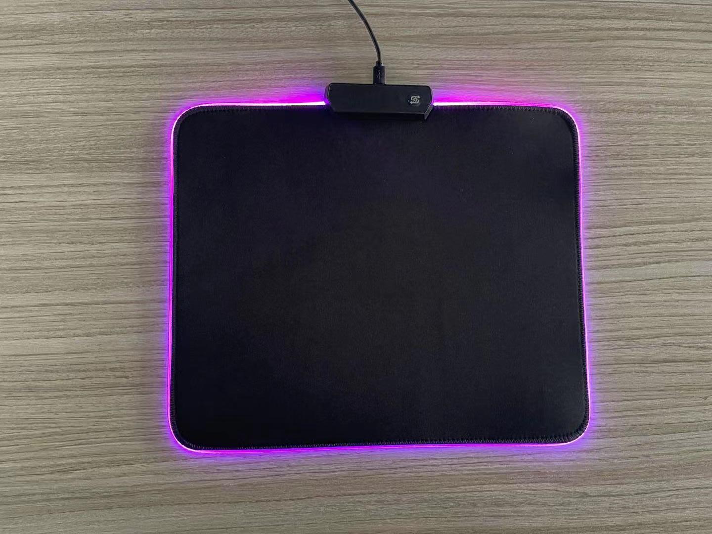 Игровой коврик для мыши со светодиодной RGB-подсветкой - Светящийся киберспортивный офисный аксессуар