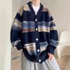 Cardigan Tricotat pentru Bărbați Retro cu Dungi și Blocuri de Culoare - Jachetă Tricotată de Toamnă/Iarnă pentru un Aspect Confortabil și Elegant