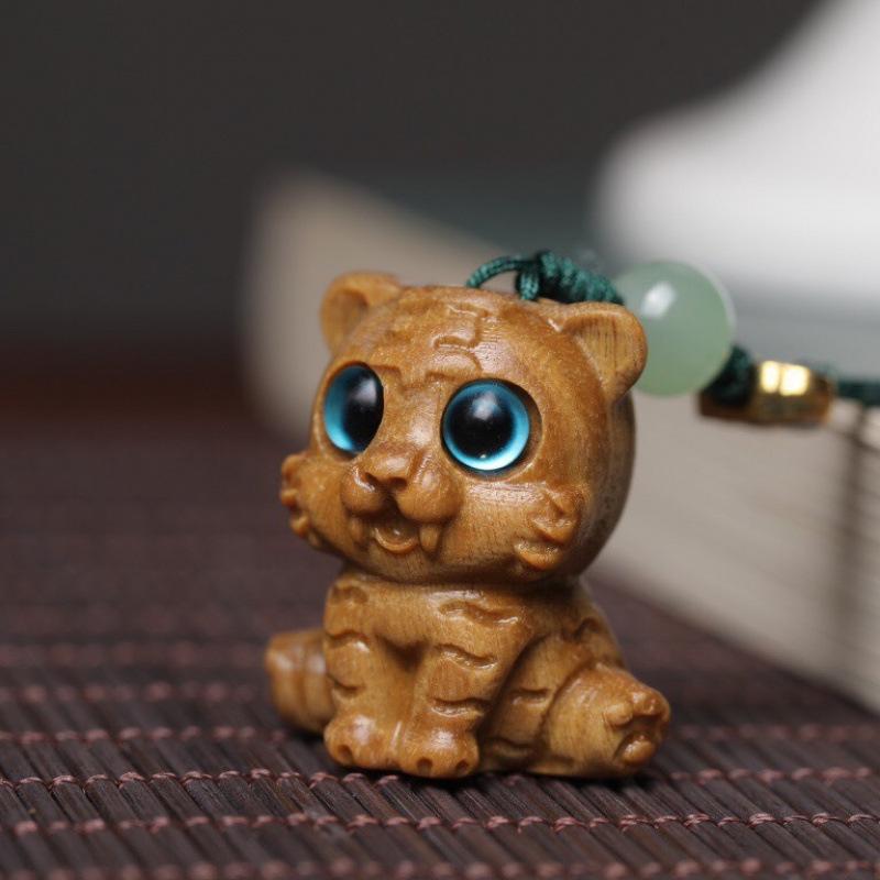 Sandalwood Zodiac Tiger Keychain Phone Pendant – Cultural Plaything & Night Market Accessory