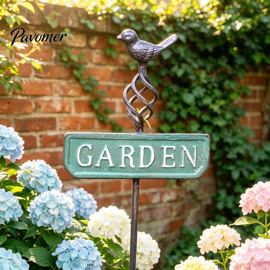 Metal Ground Anchors for Plants Retro Bird Garden Stake, Sign Rustic Gardening Gifts Plant Lovers Yard Decoration with Stake Flower Bed, Lawn Durable