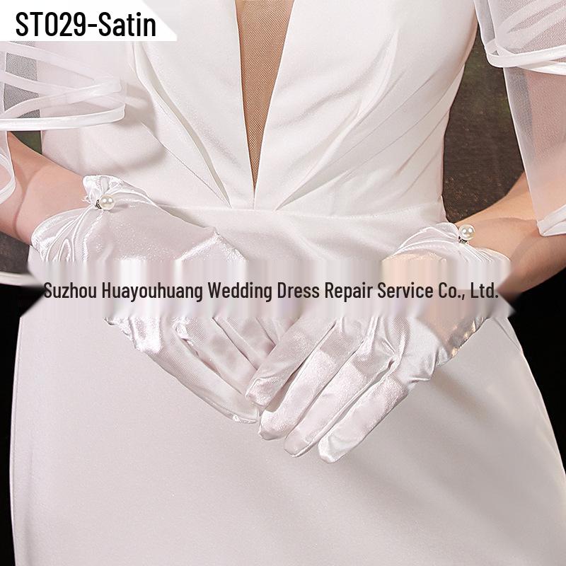 Elegant Pearl Bow Wedding Gloves - French Aesthetic for Bridal Portrait Styling
