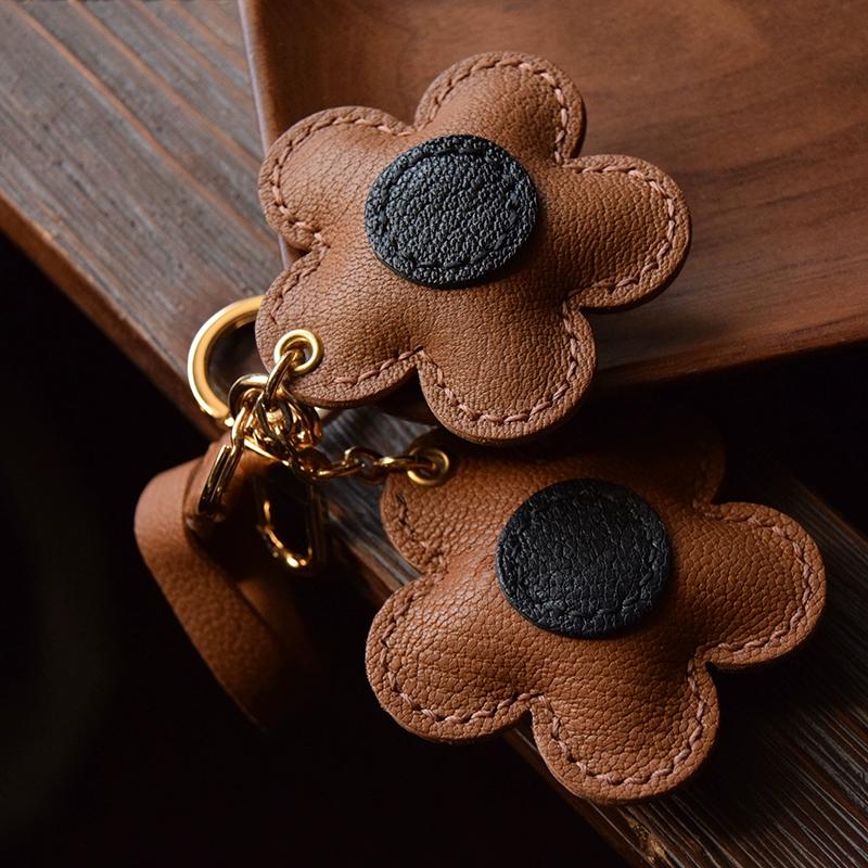 Flower Flower Original Design Leather Handmade Car Key Bag Pendant Personality, Female Gift Keychain
