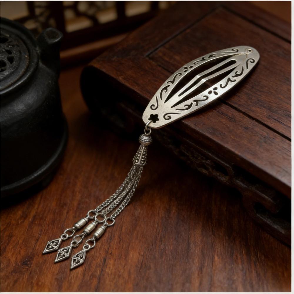 Hollowed-out Tassel Side Hairpin Vintage BB Hair Clip Patterned Bangs Clip Ethnic Long Edge Clip Women Retro Hair Accessories