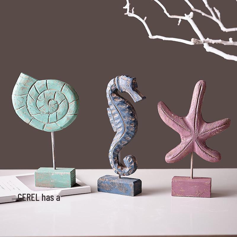 Decoración mediterránea con temática oceánica: Estrellas de mar, caballitos de mar y caracolas para sala de estar y restaurante