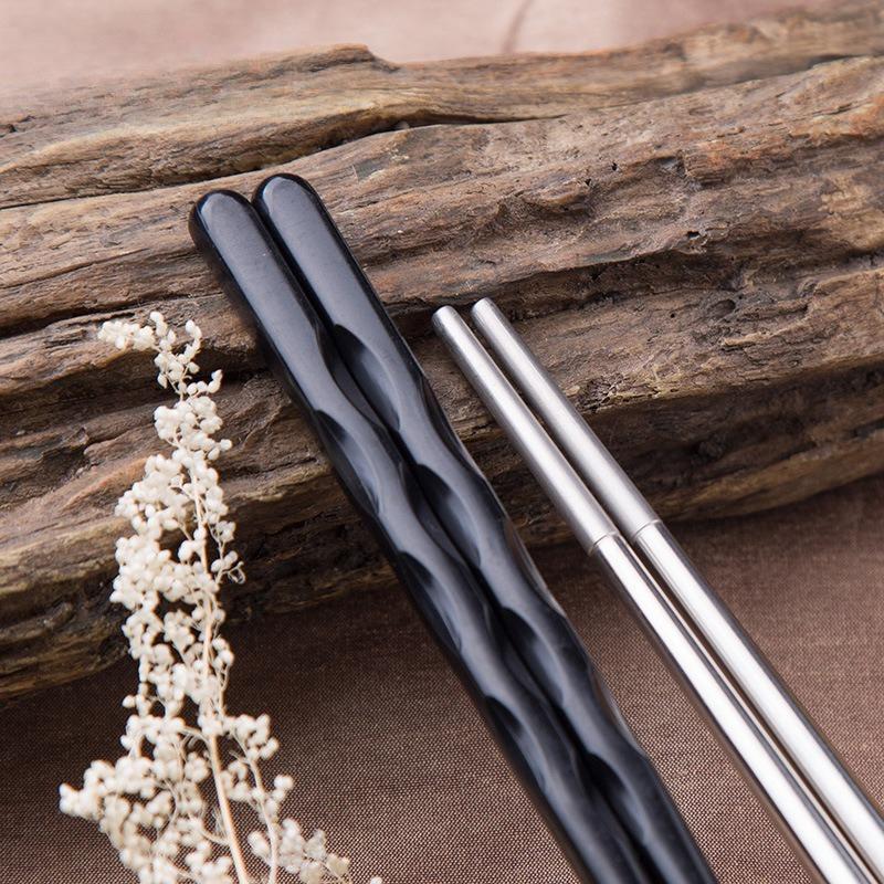1 Pair Stainless Steel Chinese Chopsticks Japanese Wand Metal Food Sticks Korean Sushi Noodles Chopsticks Reusable Food Stick