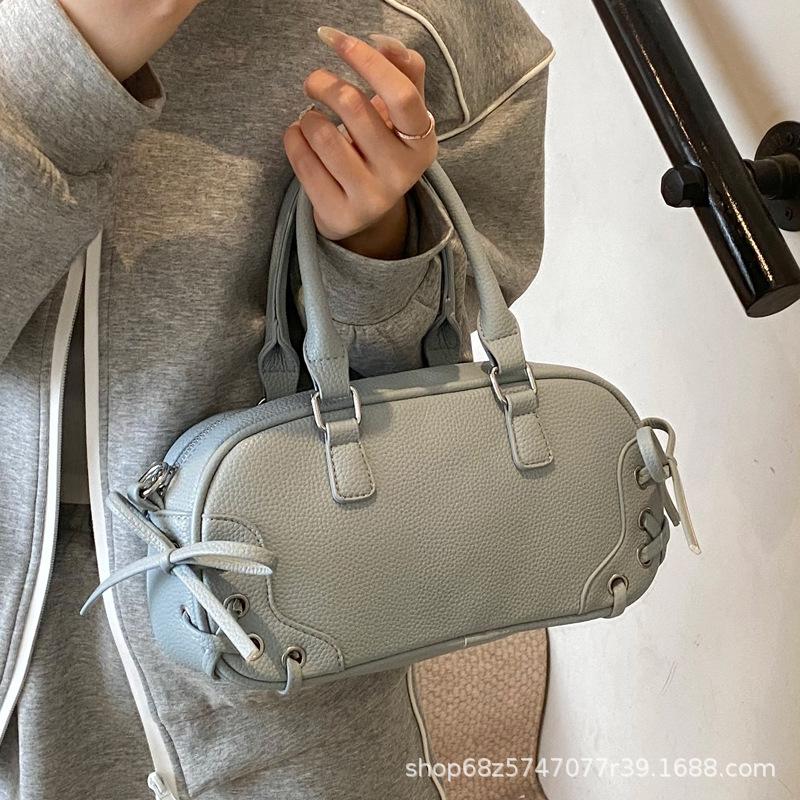 Premium Sense Hand-held Bowling Bag 2025 South Korea's New Fashion Simple Shoulder Messenger Bag Niche Versatile Women's Bag