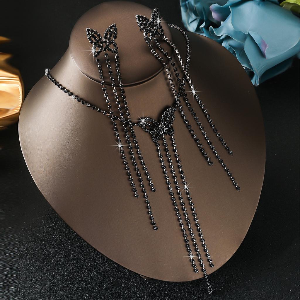 Hochwertiges schmetterlingsförmiges langes Quasten-Halsketten-Ohrring-Set, hochwertiges Halsketten-Ohrring-Zweiteiler-Set