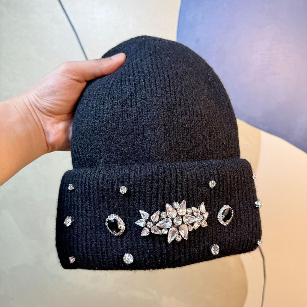 Light Luxury Rhinestone Rabbit Fur Beanie Women's Autumn and Winter White Knitted Hat Big Head Circumference Showing Face Small Baotou Cold Hat Trend