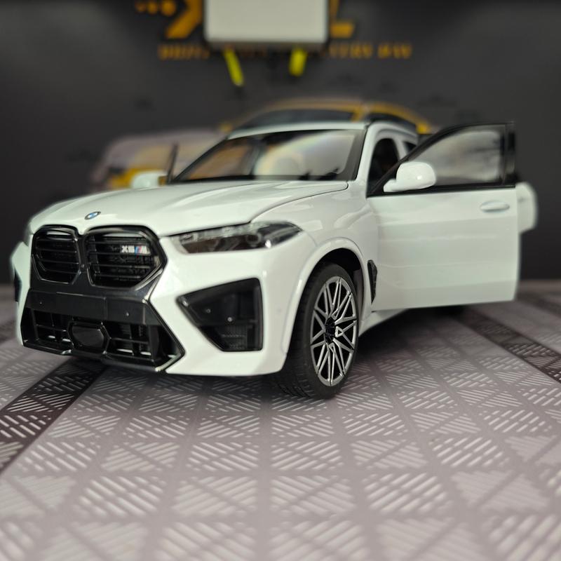 1:24 BMW X5M Leichtmetall-Automodell, Türen und Motorhaube, Kofferraum können mit Ton- und Lichtrückmeldung geöffnet werden Geschenk