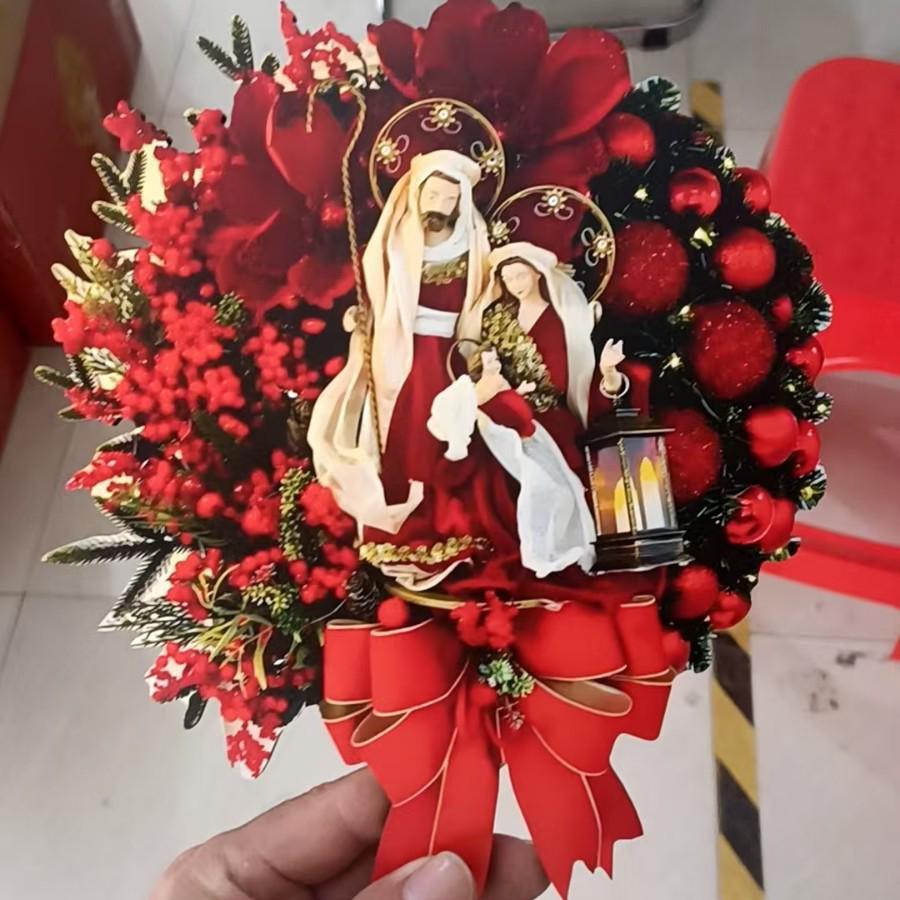 Christmas Berry & Pine Cone Wreath - Festive Doorway Hanging Ornament