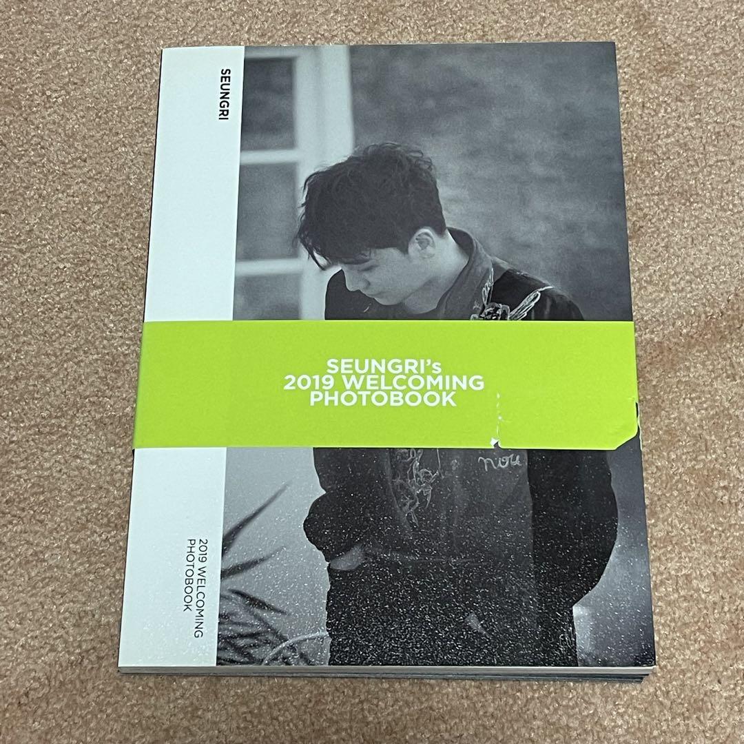

[USED] SEUNGRI 2019 WELCOMING PHOTOBOOK