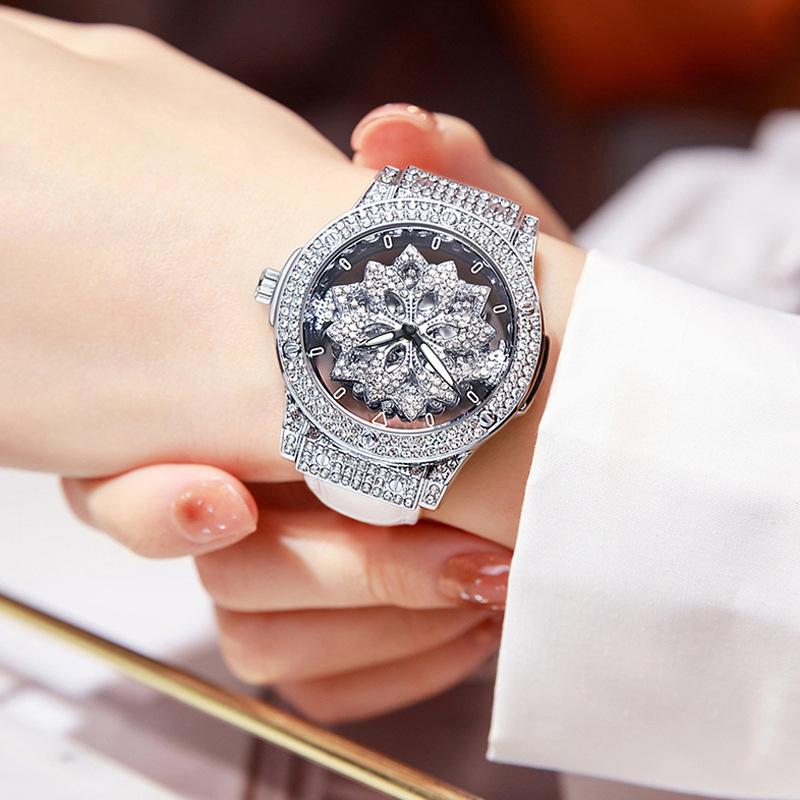 Swiss Wollex Lucky Star Women's Full Diamond Quartz Watch