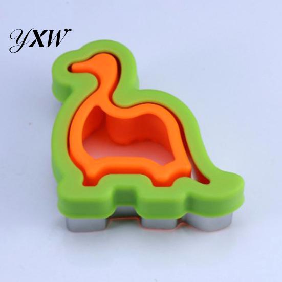 High-quality Sandwich Cutter Mold Stainless Steel Easy-to-Use Heart-shaped Tempting And Delicious Lunch Maker Sealer for Home Kitchen Dinosaur-shaped