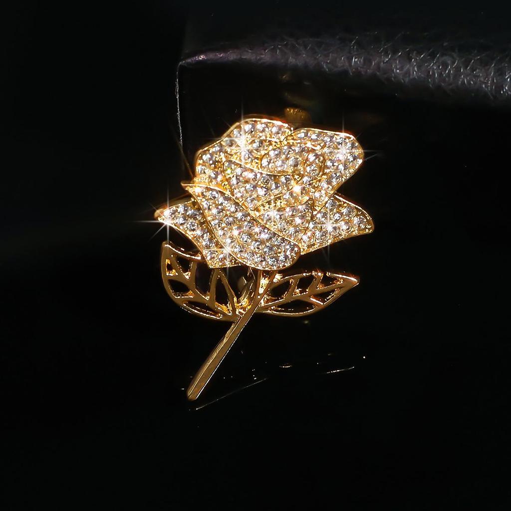 Elegant Rhinestone Rose Brooch: Sparkling, High-Grade, Versatile Pin for Suits and Anti-Exposure Fixing.