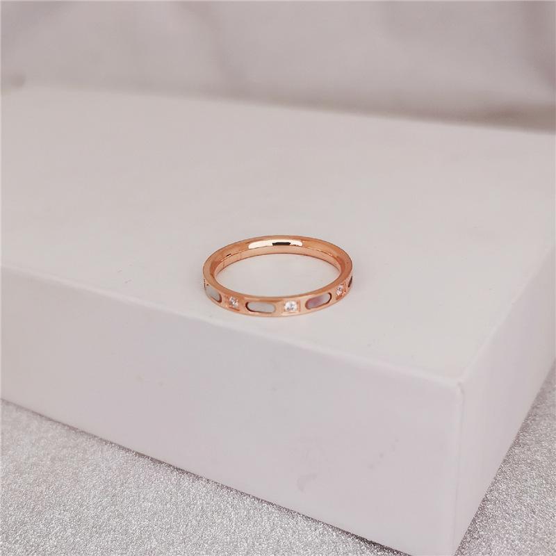 Korean Style Rose Gold Rhinestone Shell Tail Ring - Colorful Titanium Steel Finger Accessory for Women
