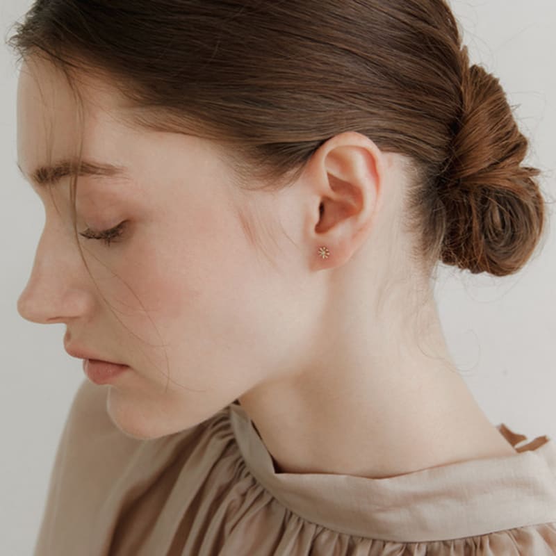 byweekend [Mamre]14k Daisy earring