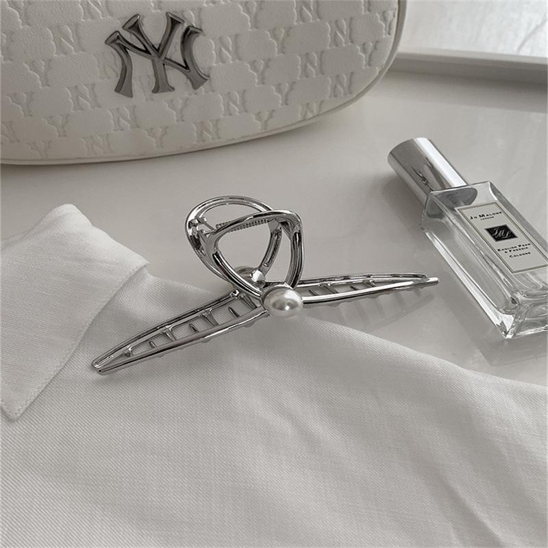 Large Pearl Metal Grab Clip Ins Wind Hairpin Back Head Disc Hair Headdress Hair Volume Shark Clip