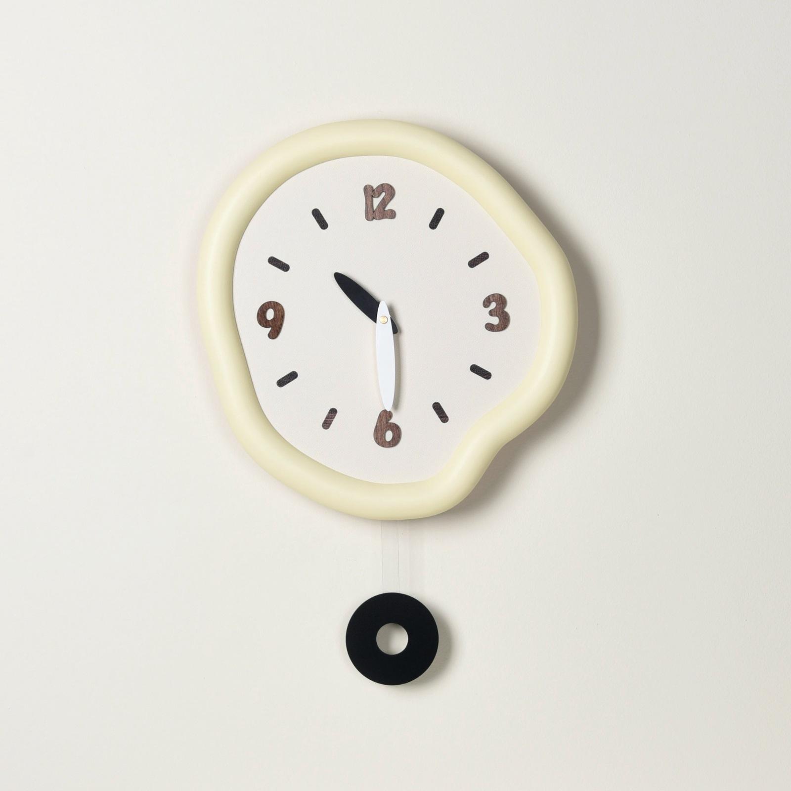 

Cream-style Minimalist Wall Clock Decorative Clock, Lacquered Off-white Frame, Black Scales, Ultra-quiet and No Emptying Required Brown Scale Cream Yellow - 33 × 50cm - C39-D