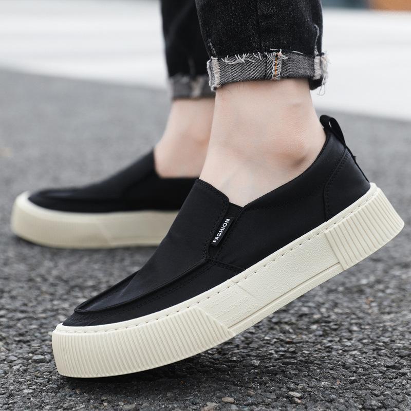 Summer New Ice Cool Men Flat Shoes Casual Sports Shoes Outdoor Breathable Soft Driving Shoes British Fashion Men Shoe Moccasins