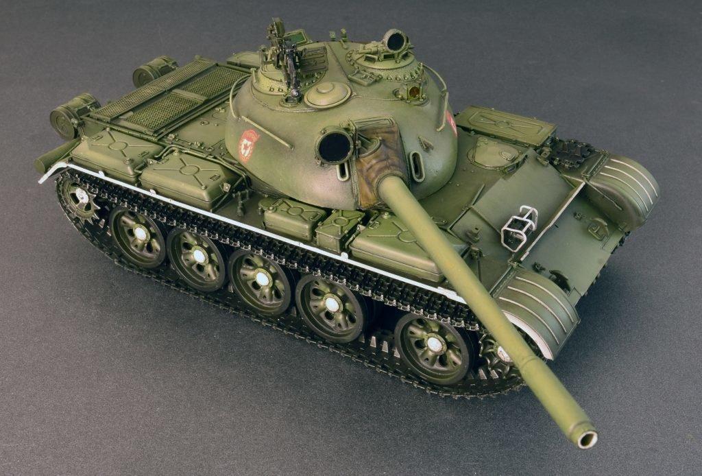 Miniart scale Soviet Medium Early Production Plastic MA37019 1/35 T-54B Tank, Model,