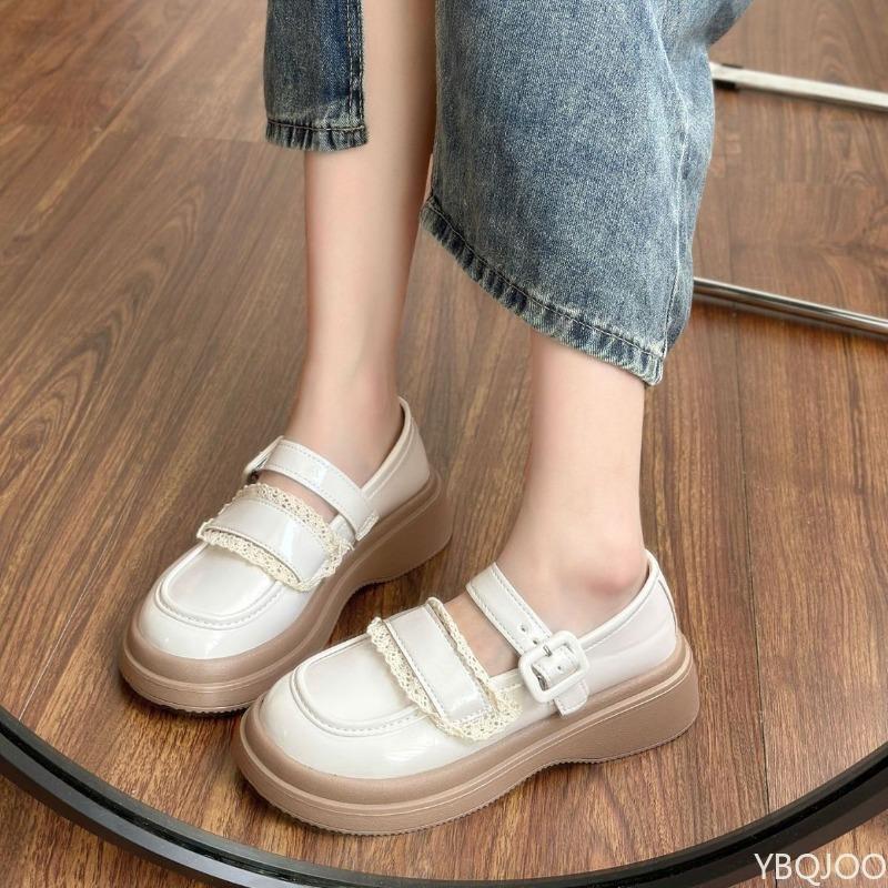 Fashion Fashionable Thick soled Single Shoes for Women in Spring Autumn Versatile Student Retro Anti slip Unique Single Shoes