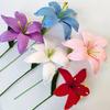 Gifts Hand-Knitted Lily Flower Lightweight Fake Flower Plants  Home Decor