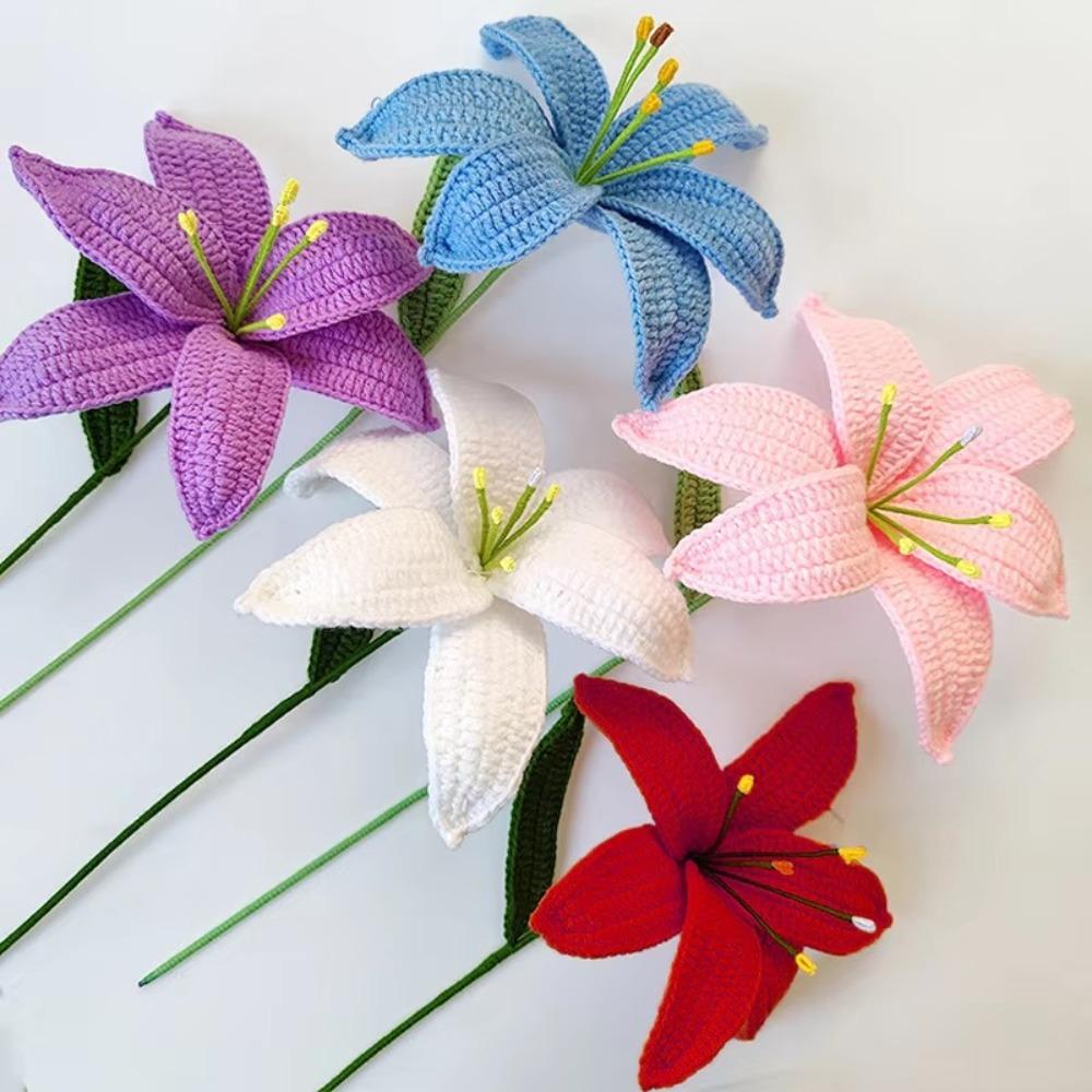 Gifts Hand-Knitted Lily Flower Lightweight Fake Flower Plants  Home Decor