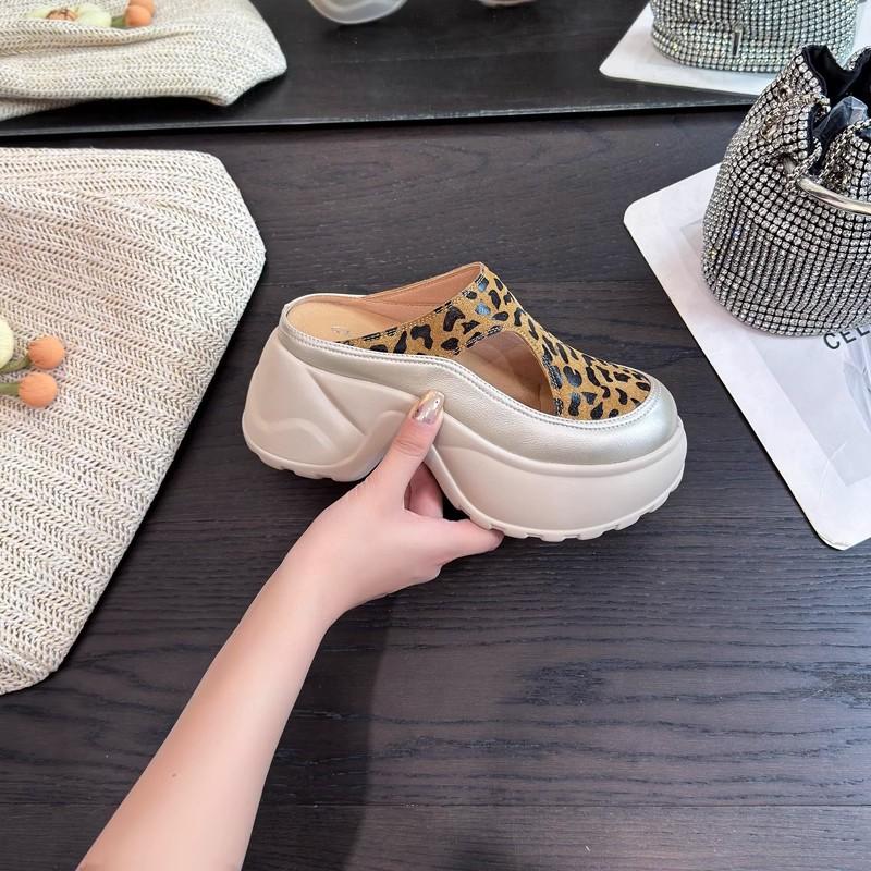 Beach baotou half slippers women small women summer new casual versatile thick-bottomed cool slippers