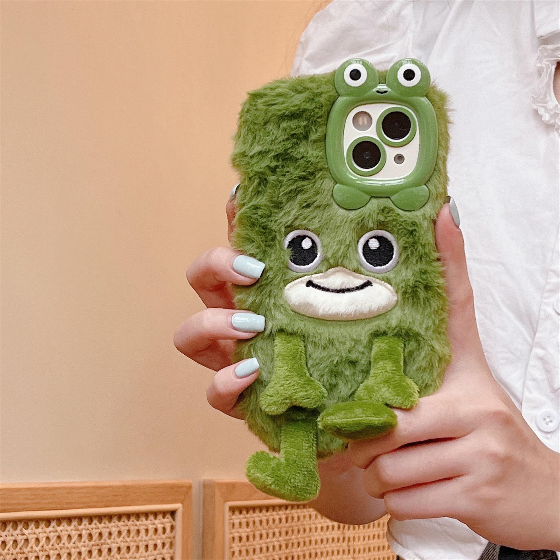 

Goofy Frog Plush Phone Case for iPhone 13-16 Pro Max: Autumn/Winter Cute Edition iPhone 15 зелений