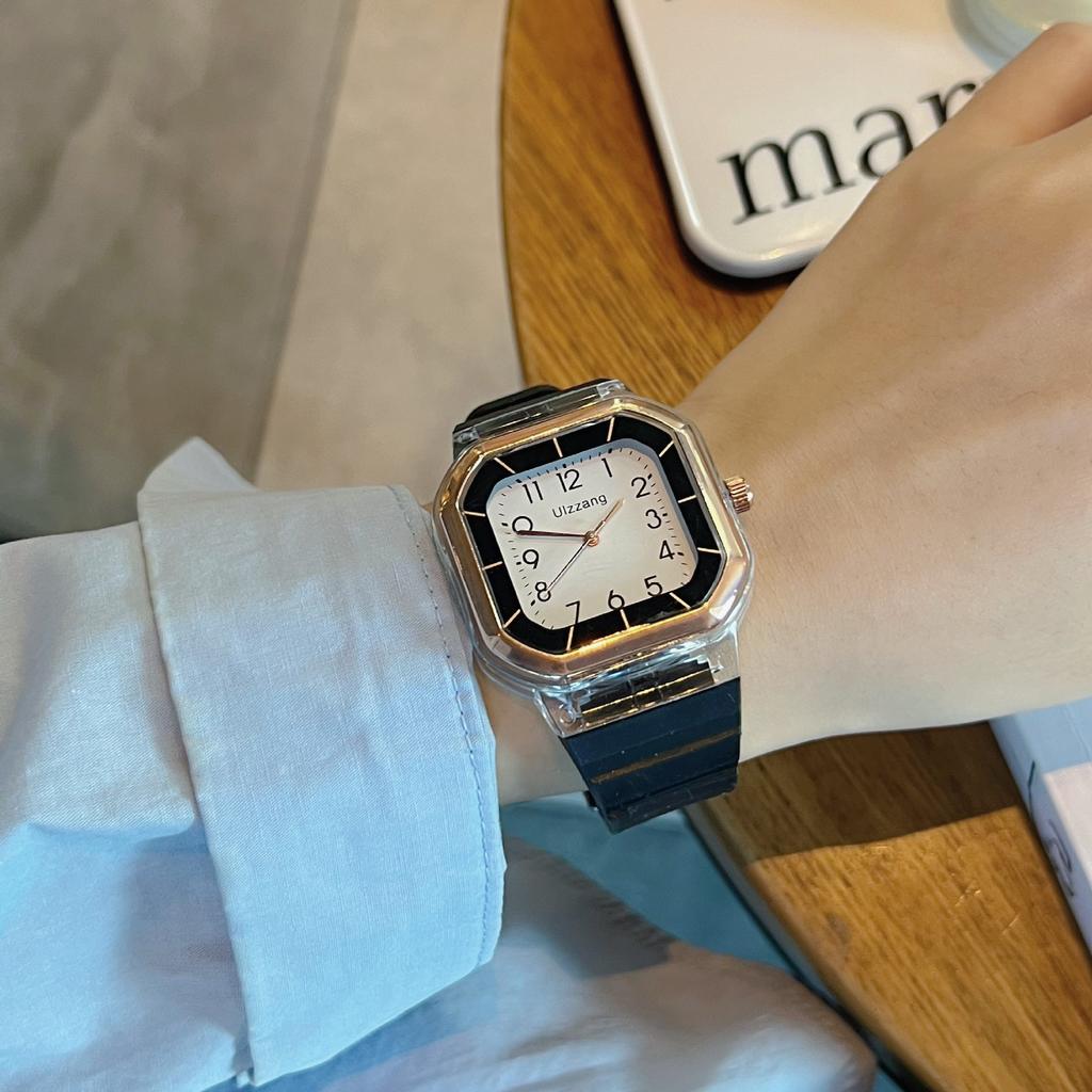 Nová módní personalizovaná jednoduchá sada hodinek Dámské hodinky Butterfly Digital Belt Fashion Watch