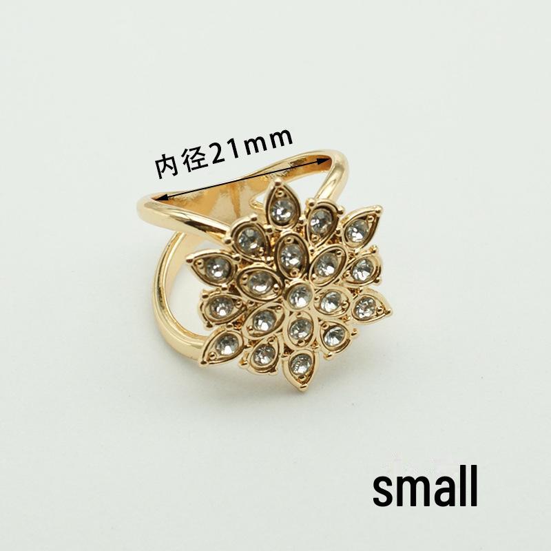 "Pearl Silk Scarf & Coat Buckle - High-End Korean Dual-Purpose Accessory"