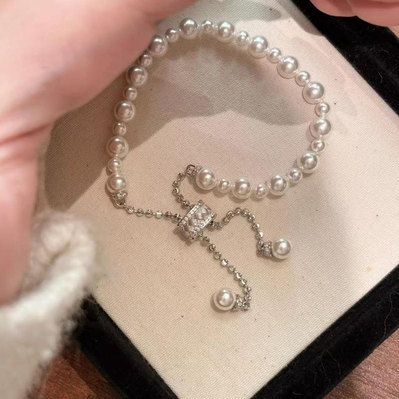 Retro Hollow Geometric New Style Exquisite and Fashionable Design Sense Niche and Simple Bracelet for Women