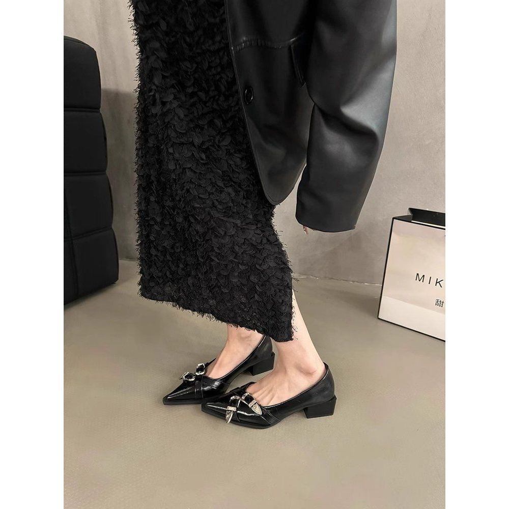 

French temperament pointed head shallow mouth single shoes women s 2025 new design belt buckle one pedal small leather shoes thick heel 39 чёрный