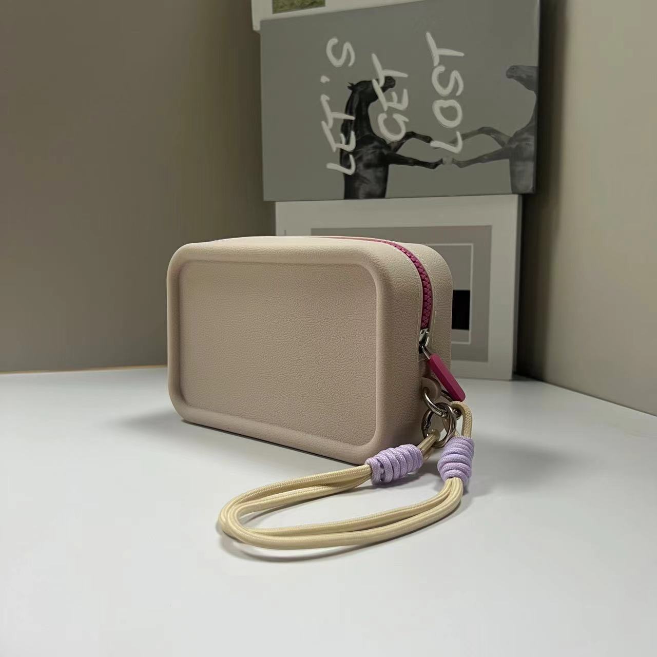Silicone cosmetic bag Large capacity portable waterproof travel toilet bag Jewelry storage Silicone bag хаки