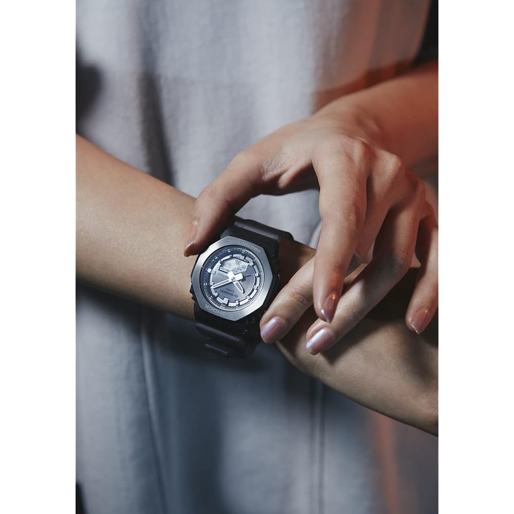 Casio G-Shock Midnight Fog Series GM-S2100MF-1AJF Women's Mid-Size Metal Covered Watch Black
