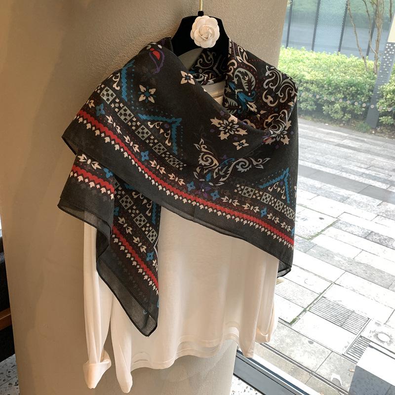 Spring Famous Style Thin Headscarf French Retro Large Square Scarf Women'S Spring And Autumn Versatile Design Scarf Large Shawl Silk Scarf