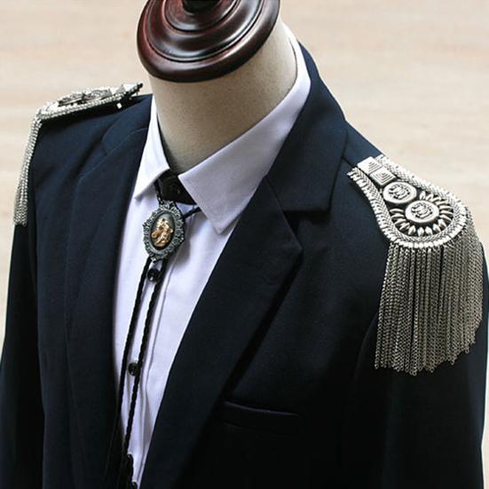 1 Stück Metallquaste Epaulette Retro Gliederkette Blazer Epaulette Punk Schulterepaulette für Herren Damen Jacken Uniformen Party Kostüm Zubehör
