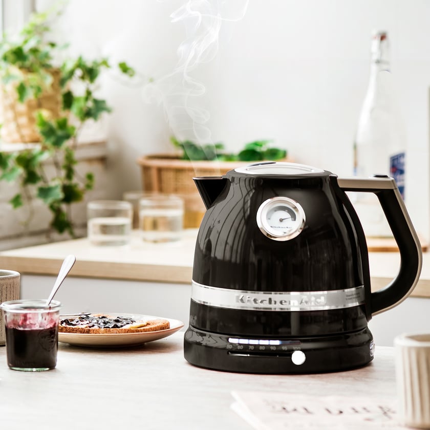 Kitchenaid Artisan Kettle 1.5L 5Kek1522 Kitchenaid Color: Gloss Black