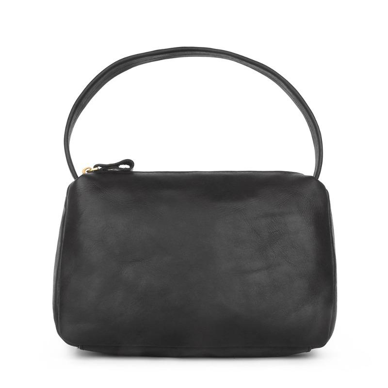 Leather women's bags, large-capacity armpit bags, portable shoulder bags, simple and fashionable vegetable tanned leather shoulder bags.