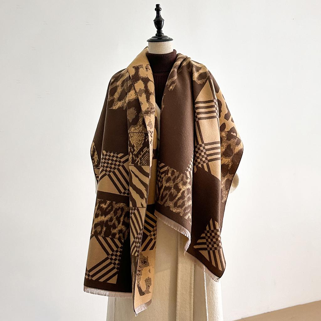 Latest Designer Winter Leopard Patchwork Two-Sided Jacquard Cashmere Scarves Women Thicken Wrap Shawl Ladies Wool Pashmina Scarf
