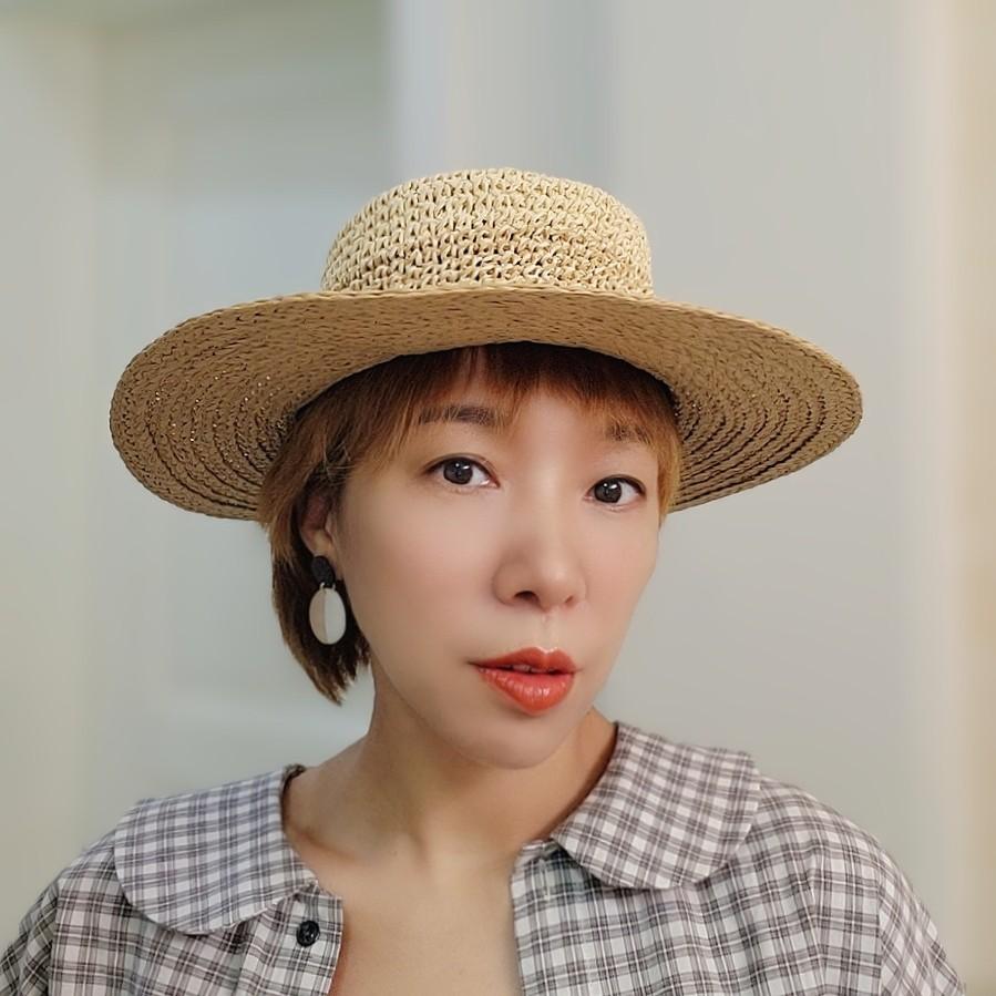 Korean Japanese Weaving Splicing Gradual Change Beige Casual Flat Top Top Hat Men And Women Summer Sunshade Sun Protection Beach Straw Hat